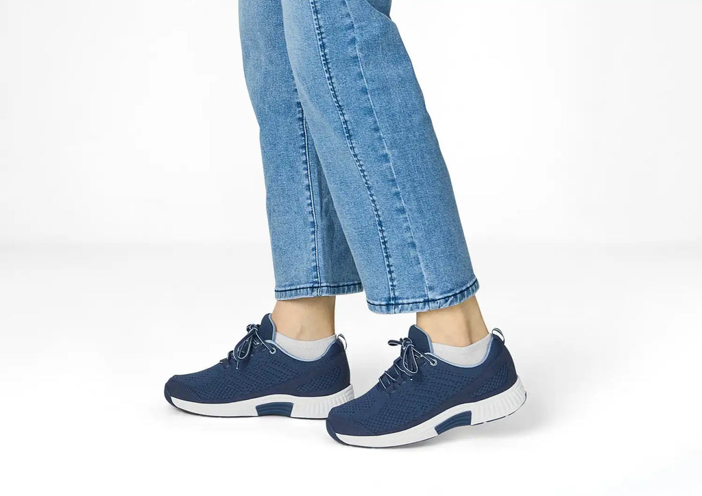 Coral - Navy/Light Blue