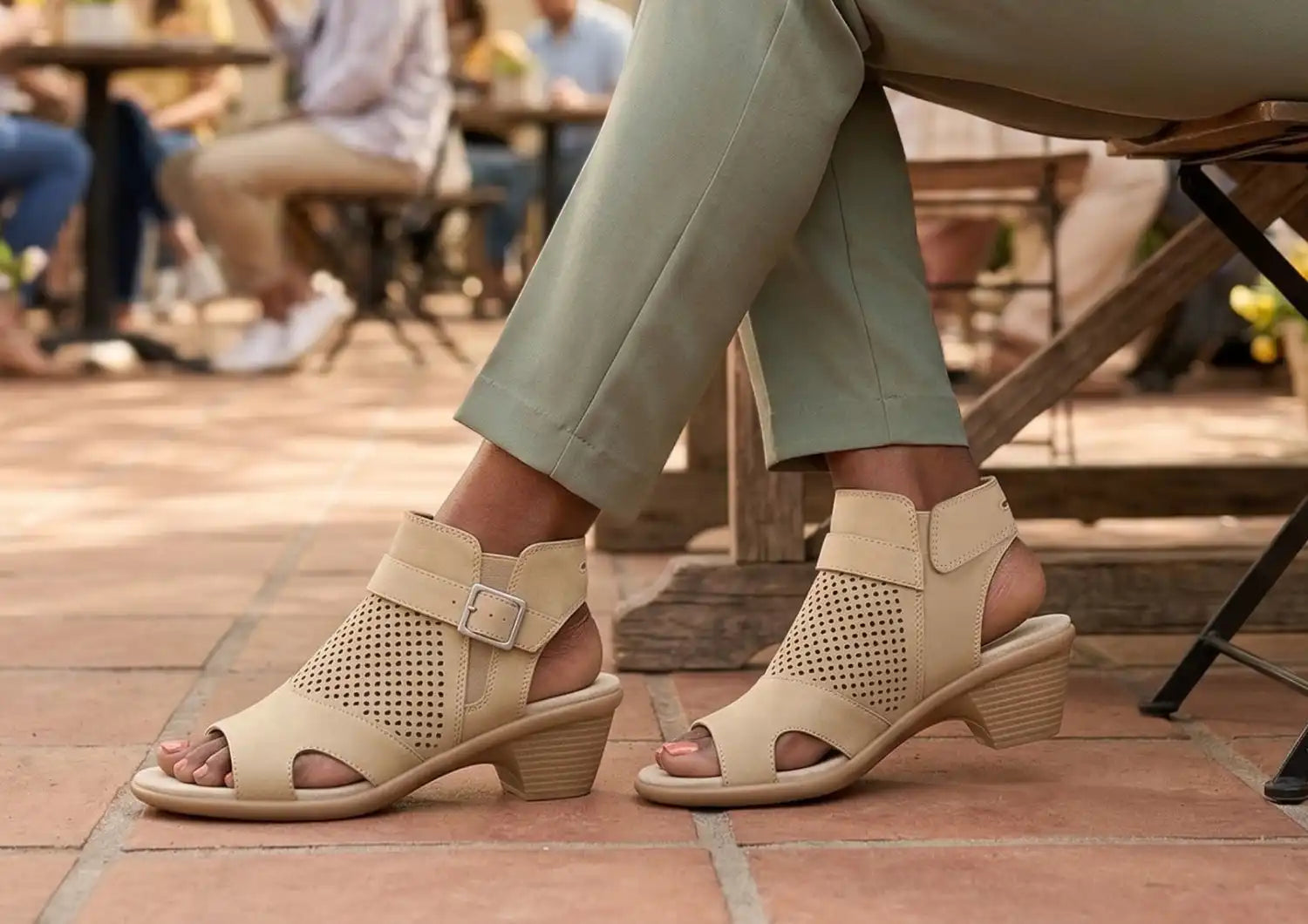 Taylor - Taupe Secondary image