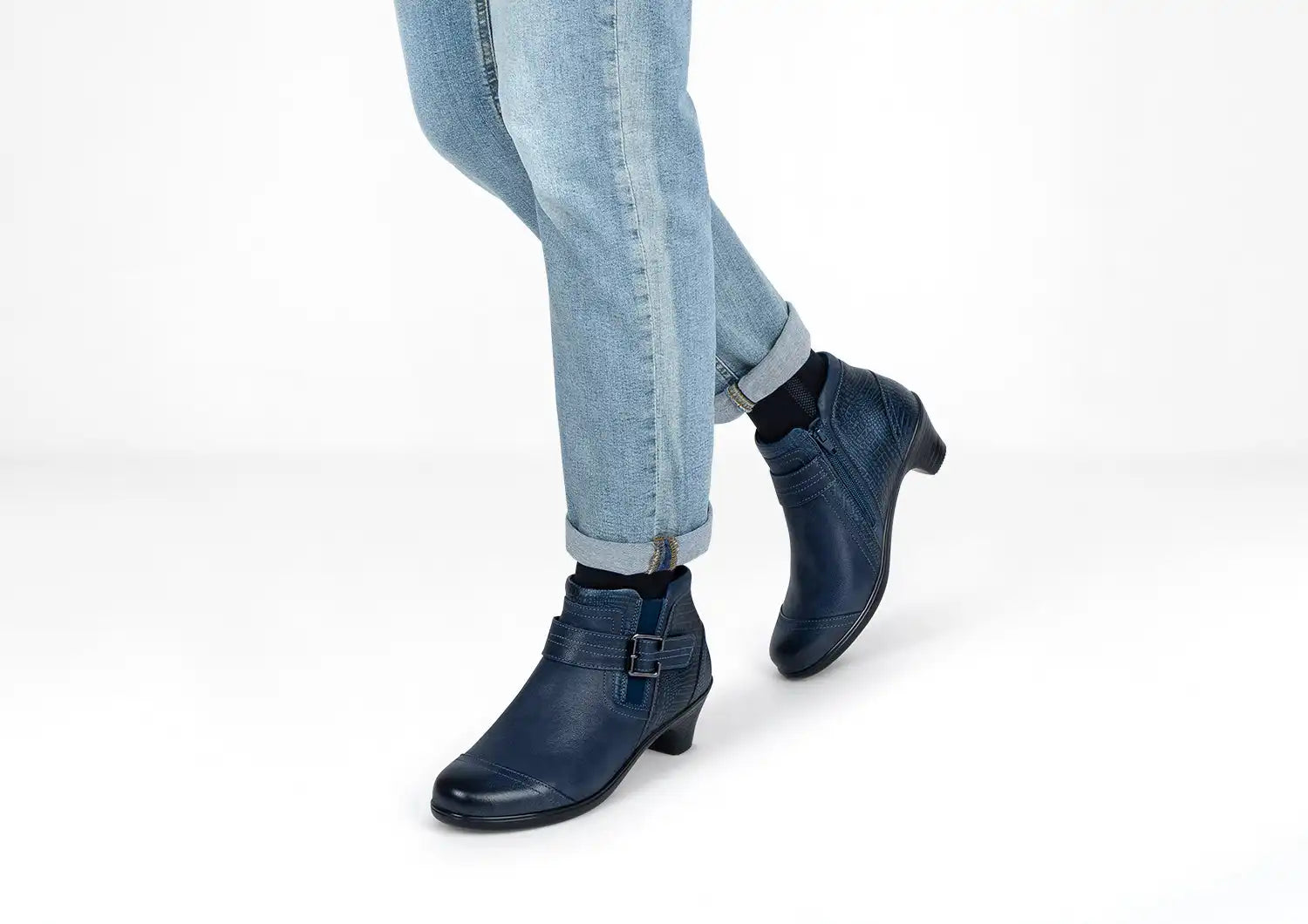 Emma - Navy Secondary image