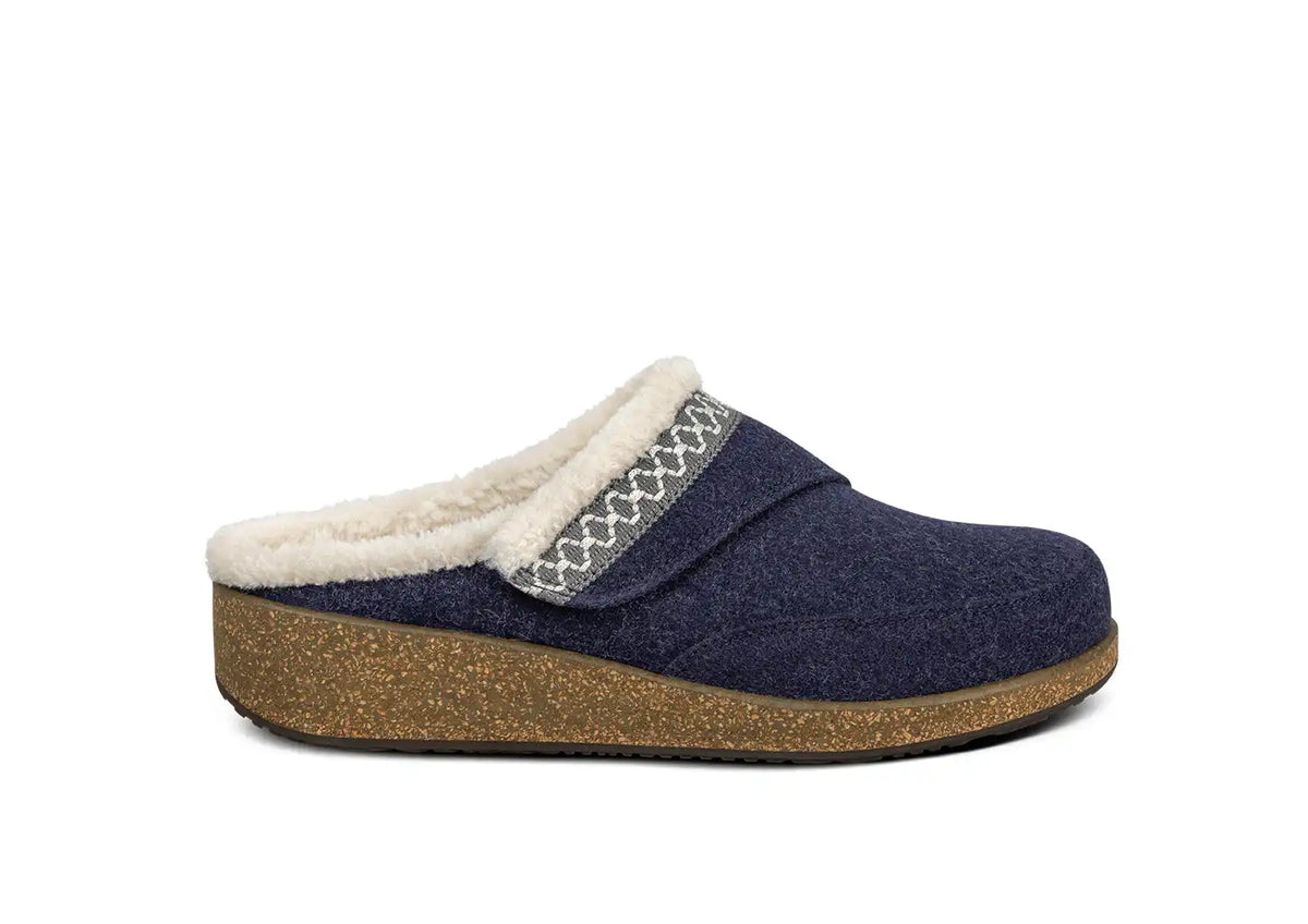 Clara - Navy Main image