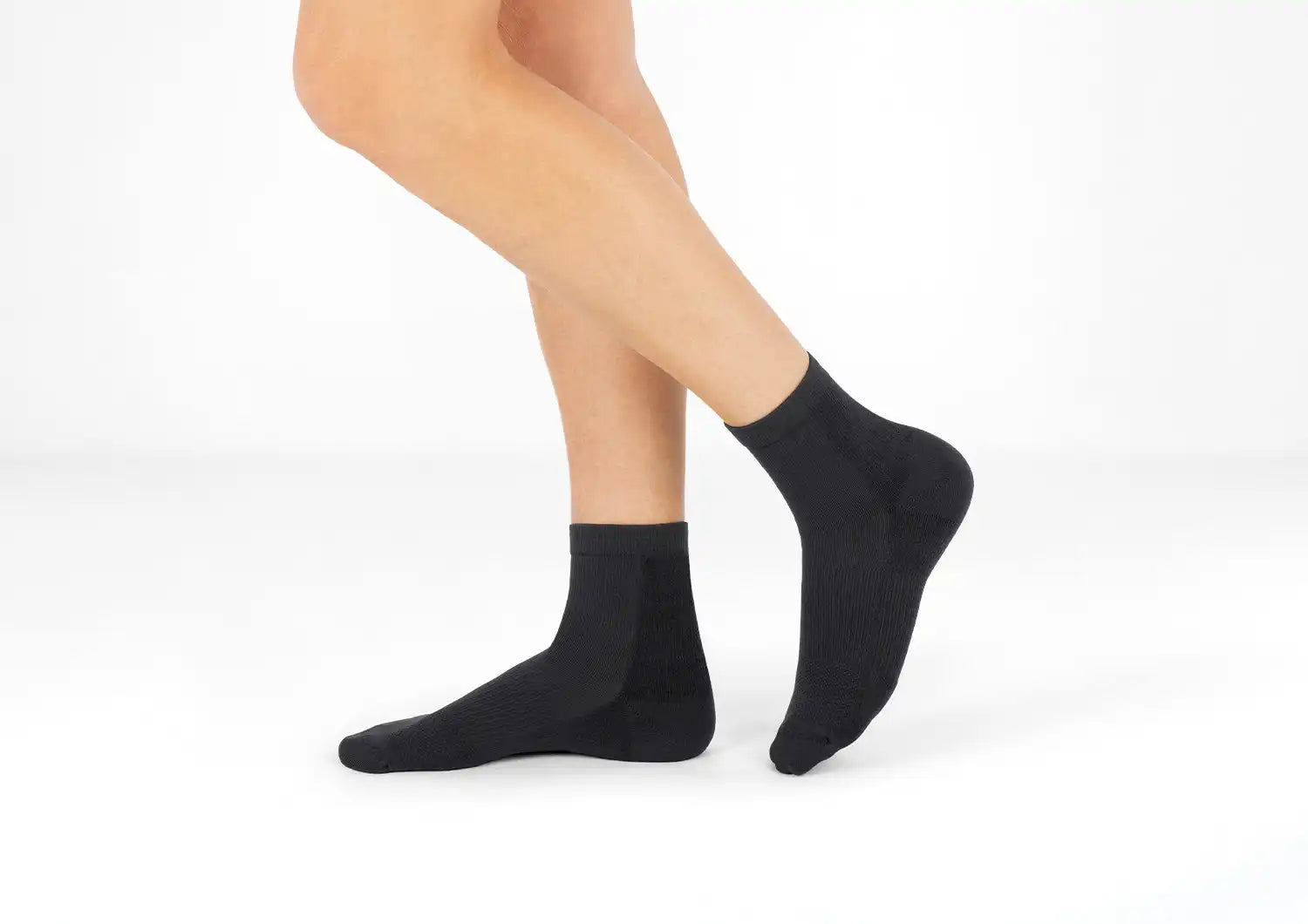 Compression Ankle Socks 20-30 mmHg - Black Secondary image